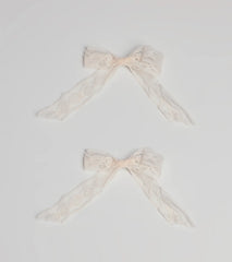 Coveted Charm Floral Lace Hair Bow Clip Set