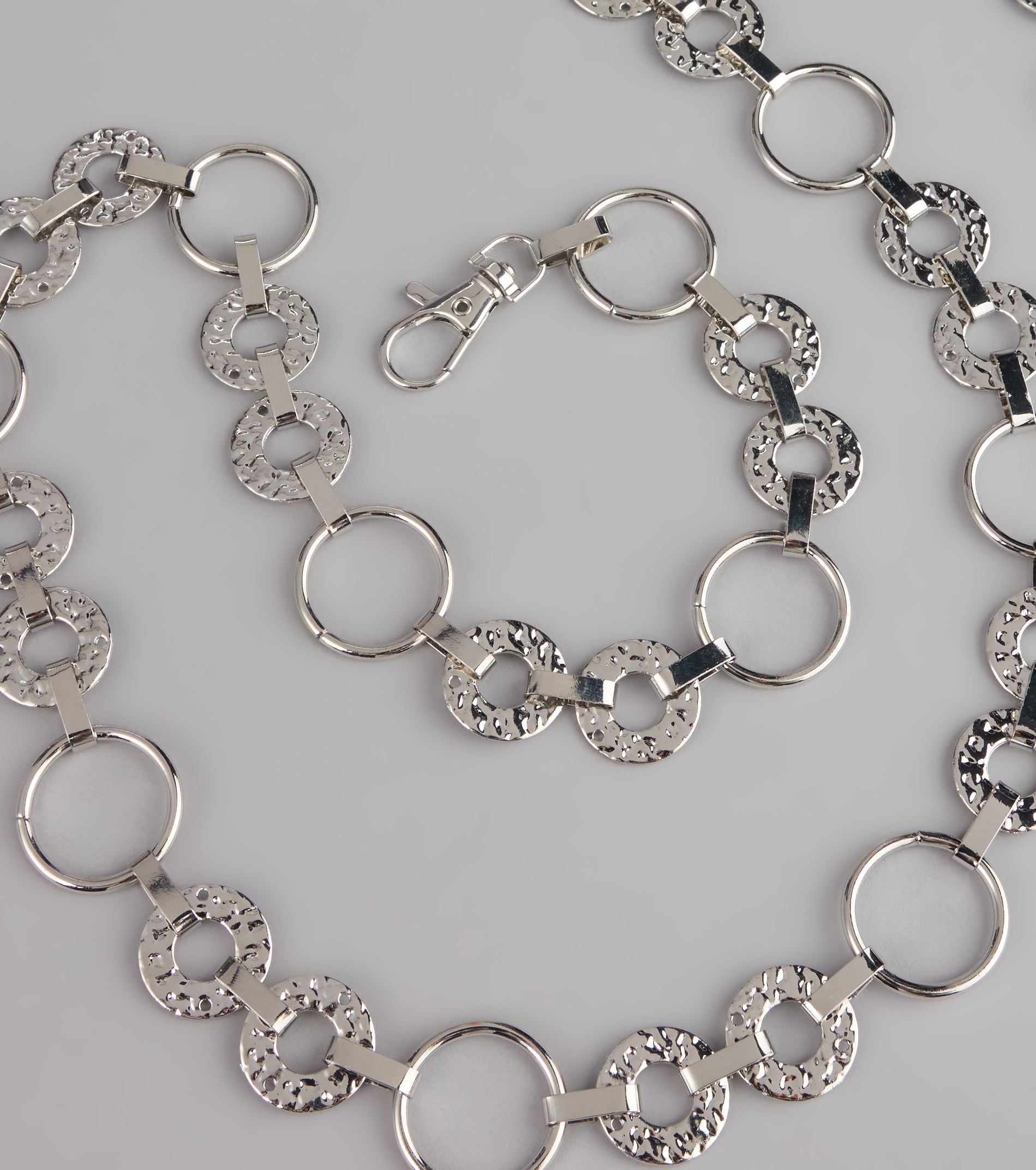 Trendy Vibes Textured O-Ring Chain Belt