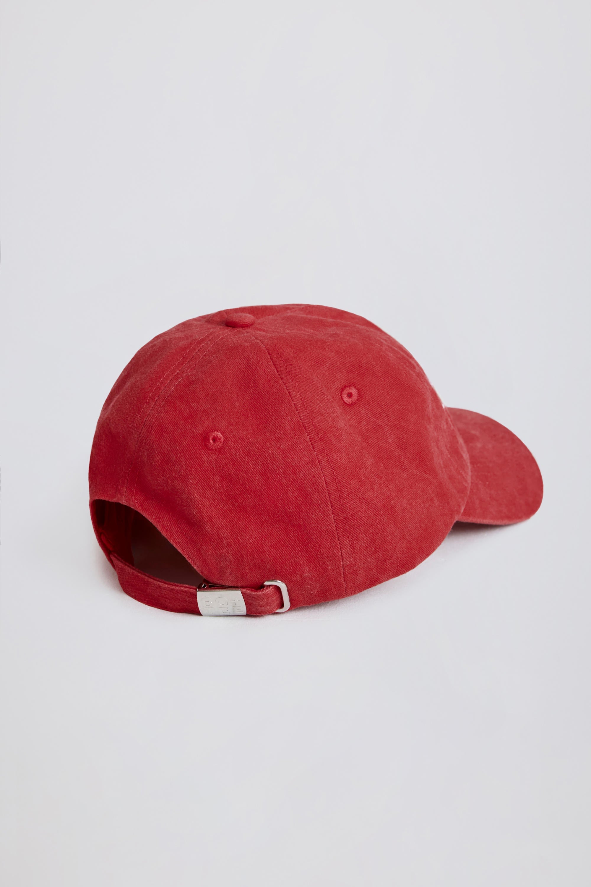 BT2447 Red in Dark Red