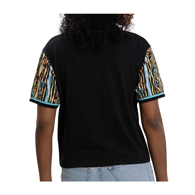 Eevee Evolutions: Eevee & Friends Crew Neck T-Shirt - Women