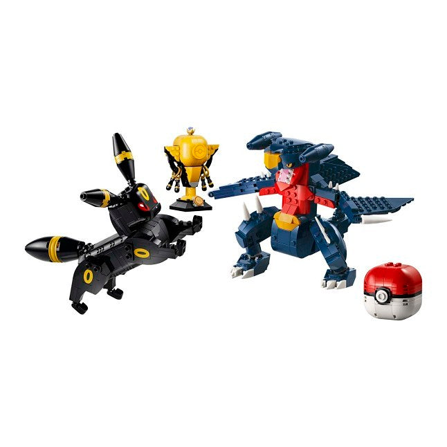 LEGO® Pokémon™ SMART Play™: Umbreon vs. Garchomp Championship Battle